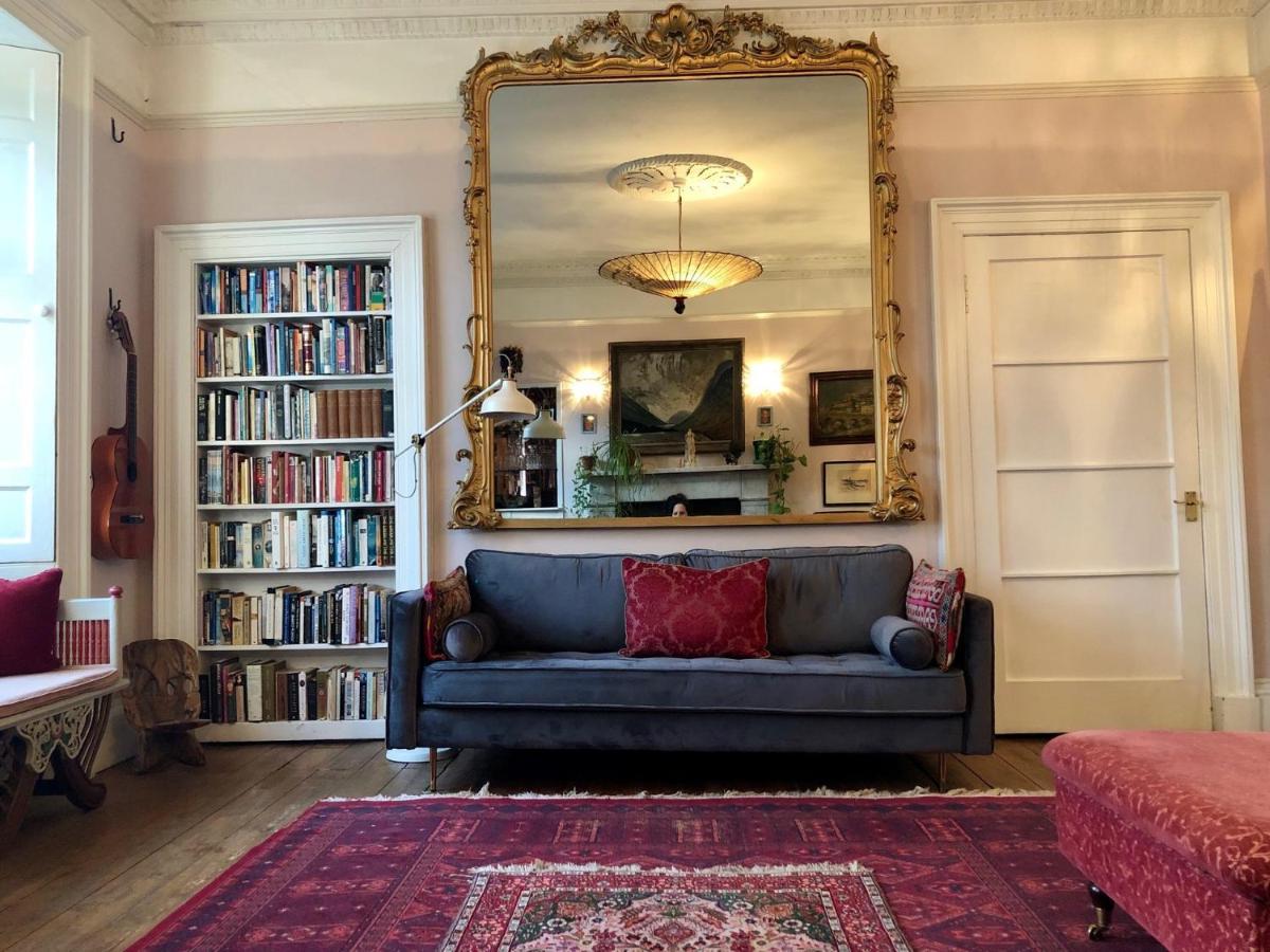 Apartamento With Parking, Original Art And Antiques Edimburgo