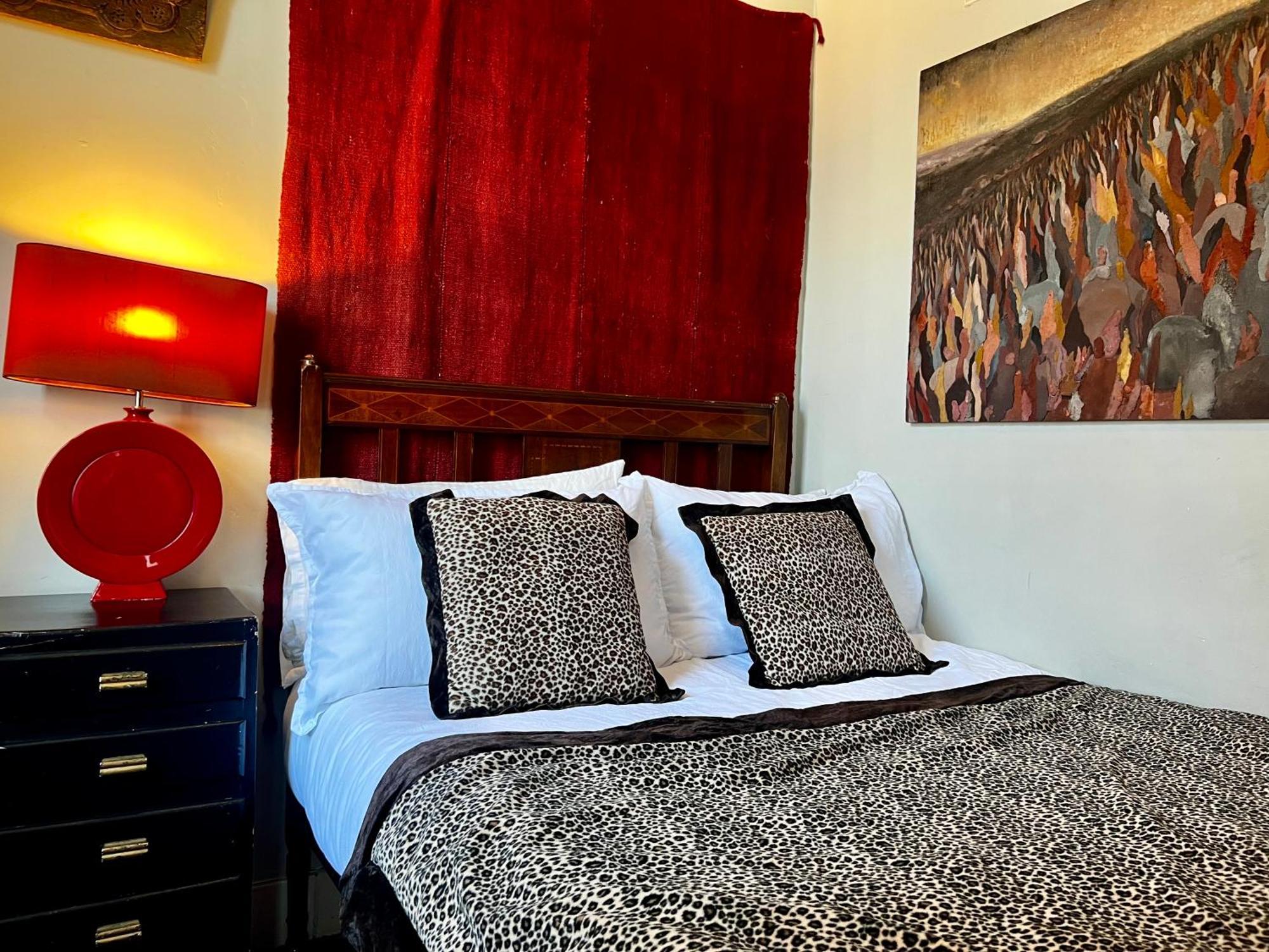 Appartamento With Parking, Original Art And Antiques Edimburgo